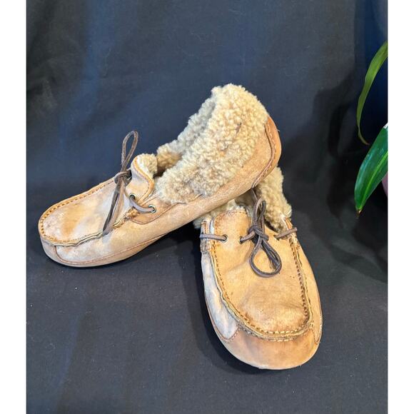 Men’s UGG Fleming Moccasin Slip On Slippers Shoes, size 11 - Picture 1 of 8